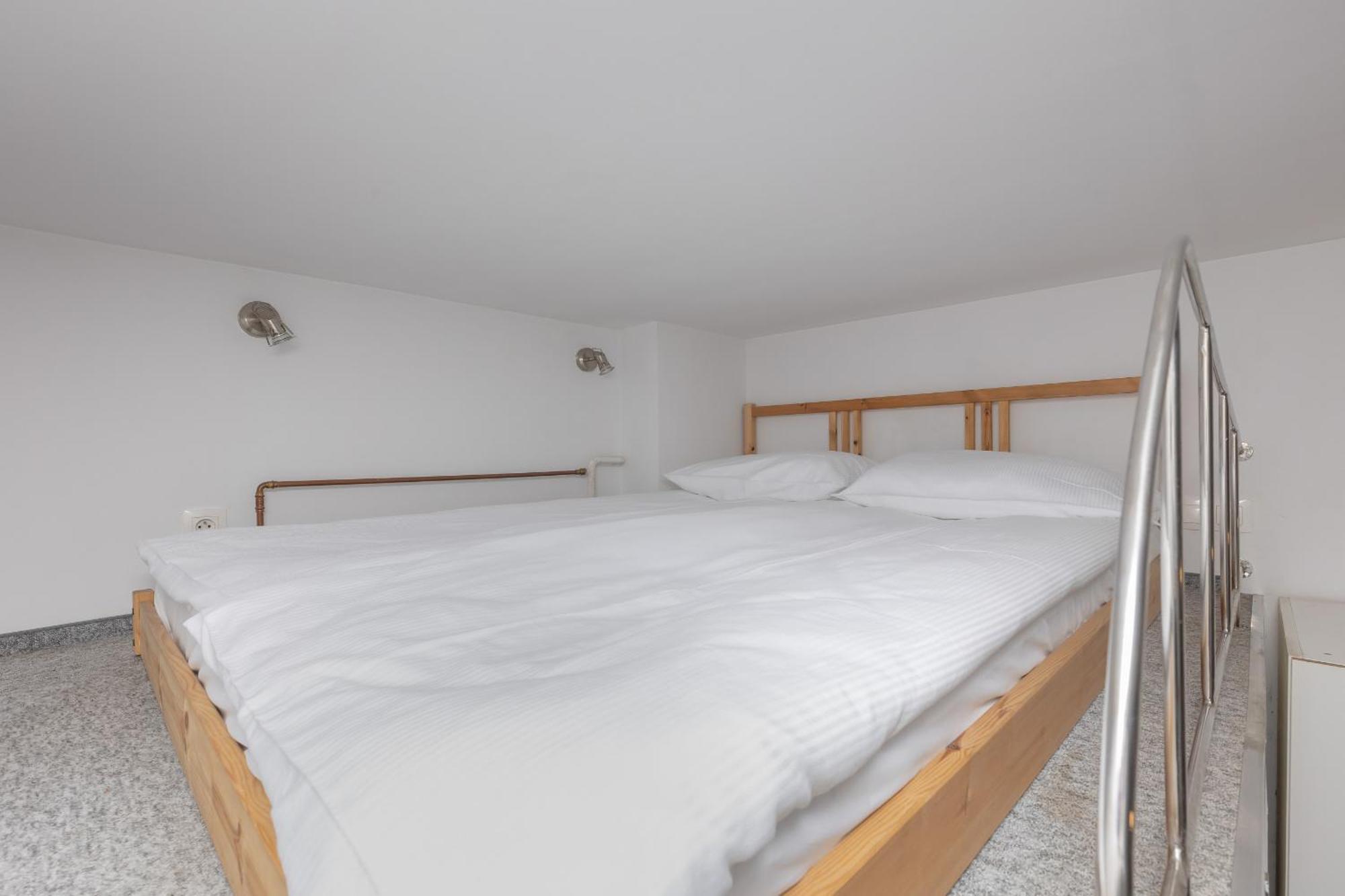 Cozy Studio For 3 Guests Near Centrum Praskie Koneser By Noclegi Renters Варшава Экстерьер фото