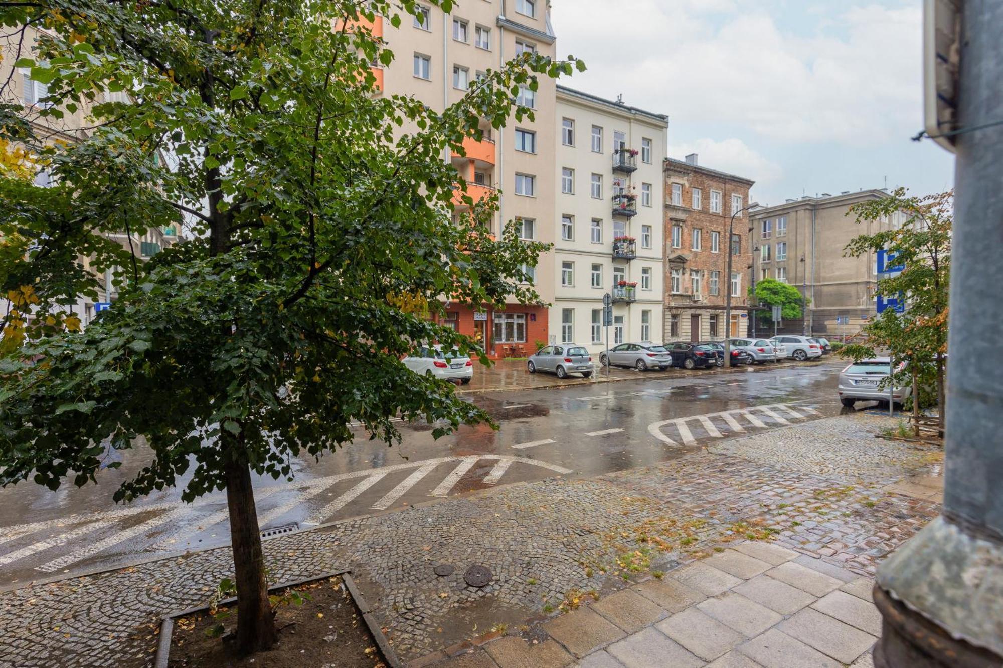 Cozy Studio For 3 Guests Near Centrum Praskie Koneser By Noclegi Renters Варшава Экстерьер фото